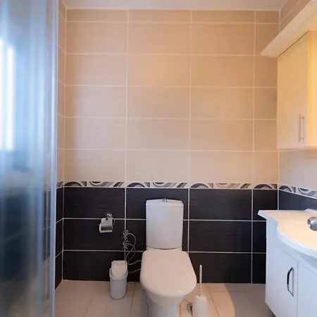 Oezel Havuzlu - Goecek Villa