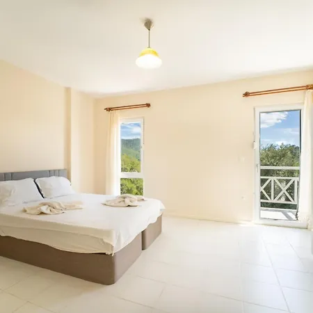 Oezel Havuzlu - Goecek Villa *
